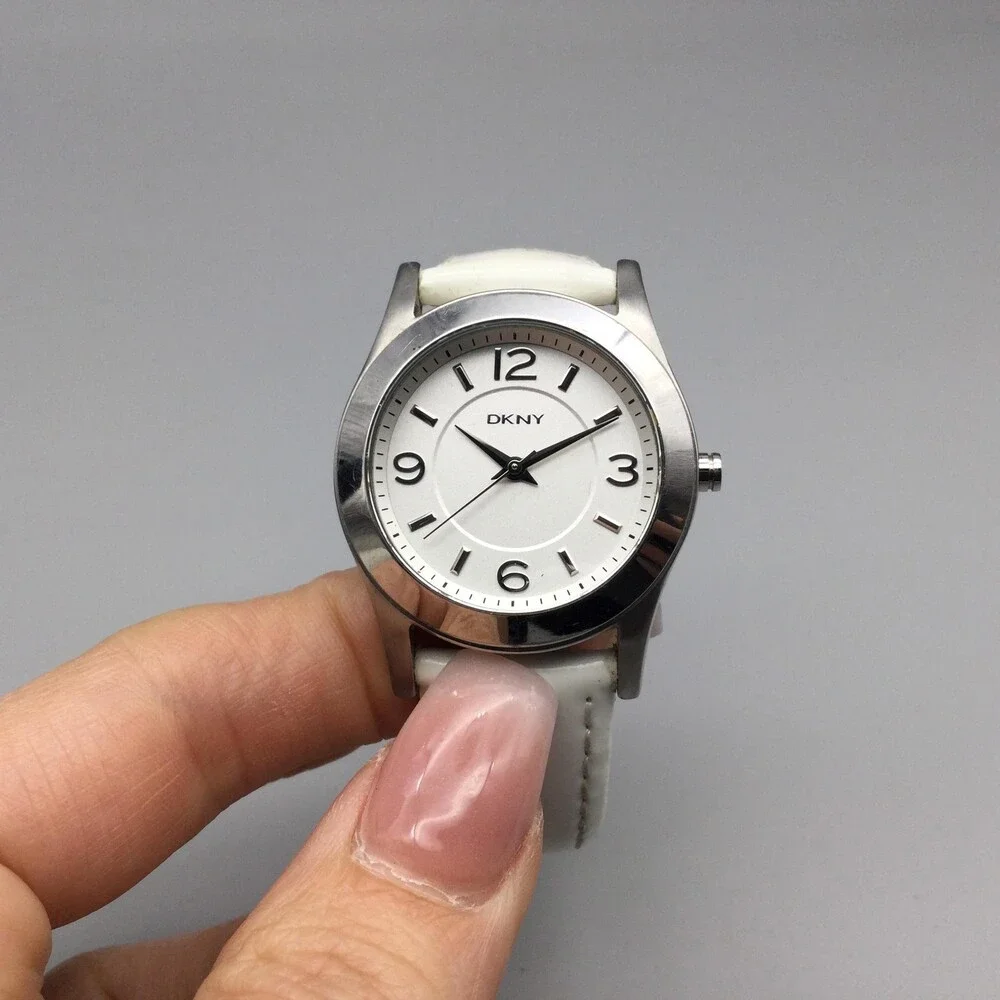 DKNY Womens Watch 32mm Silver Tone White Leather 5 ATM Stainless New Battery